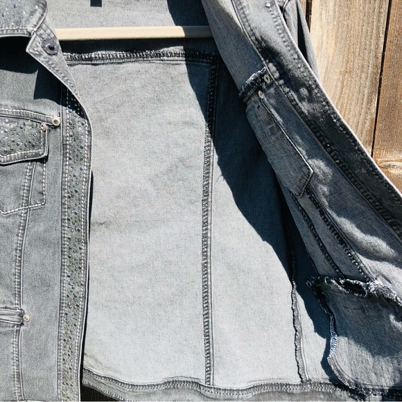 DG2 by Diane Gilman Jean Jacket size XS - Picture 8 of 13